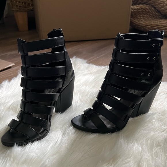 Steve Madden Heels - Picture 4 of 6